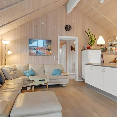 Semesterbostad Albertine - 225m From The Sea By Interhome Millinge