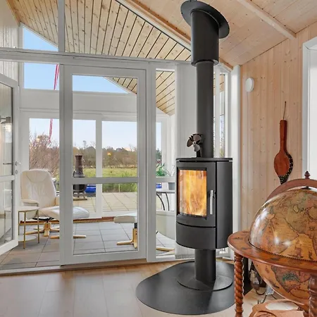 Holiday home Albertine - 225m From The Sea By Interhome *